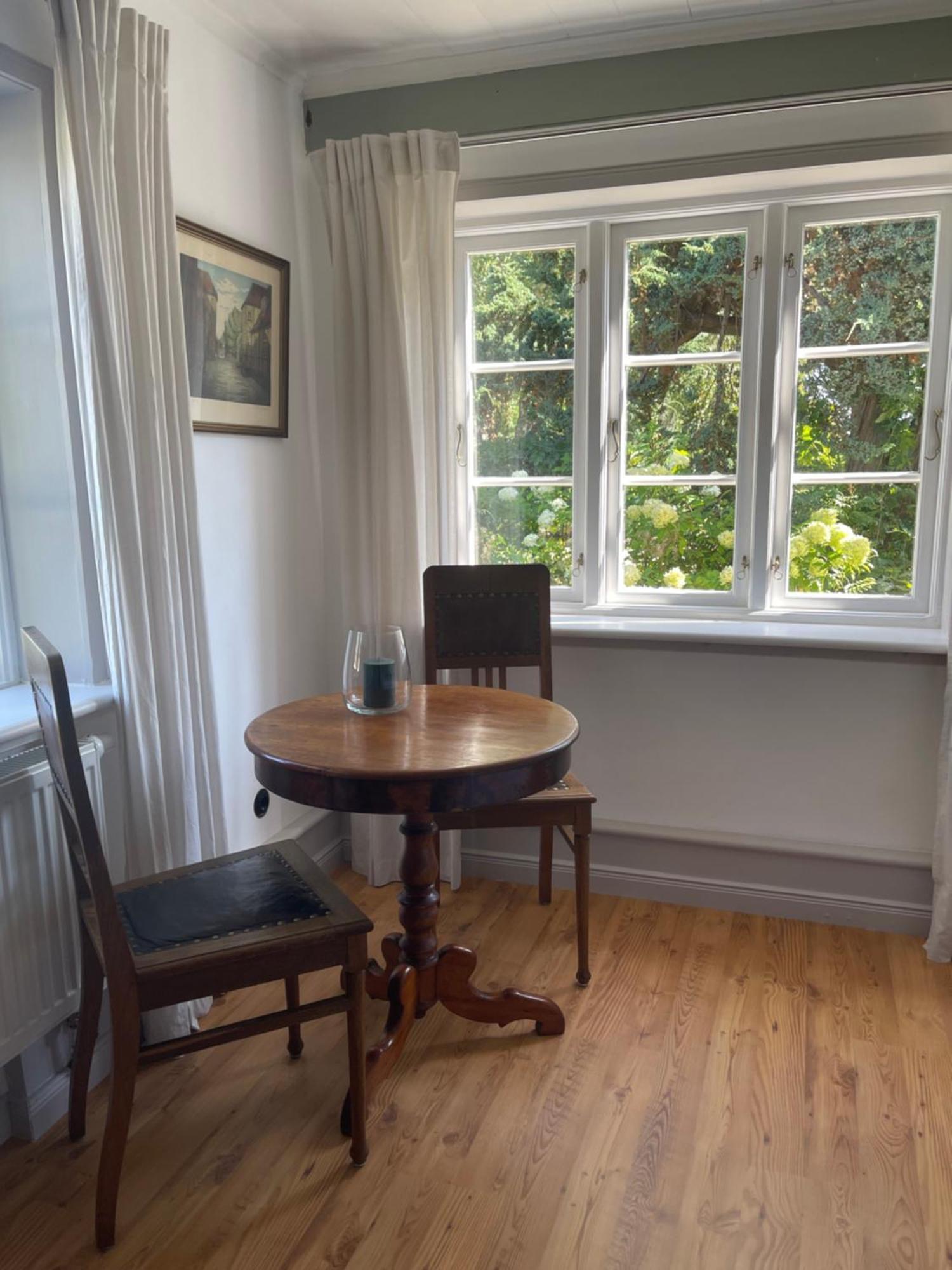 Bernstorfshof Apartment Jübek Екстериор снимка